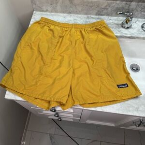 PATAGONIA Board Shorts Mens Sz M Stretch Yellow Drawstring Swim Lined 90s y2k